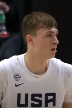 Les highlights du phénomène Cooper Flagg au Hoop Summit
