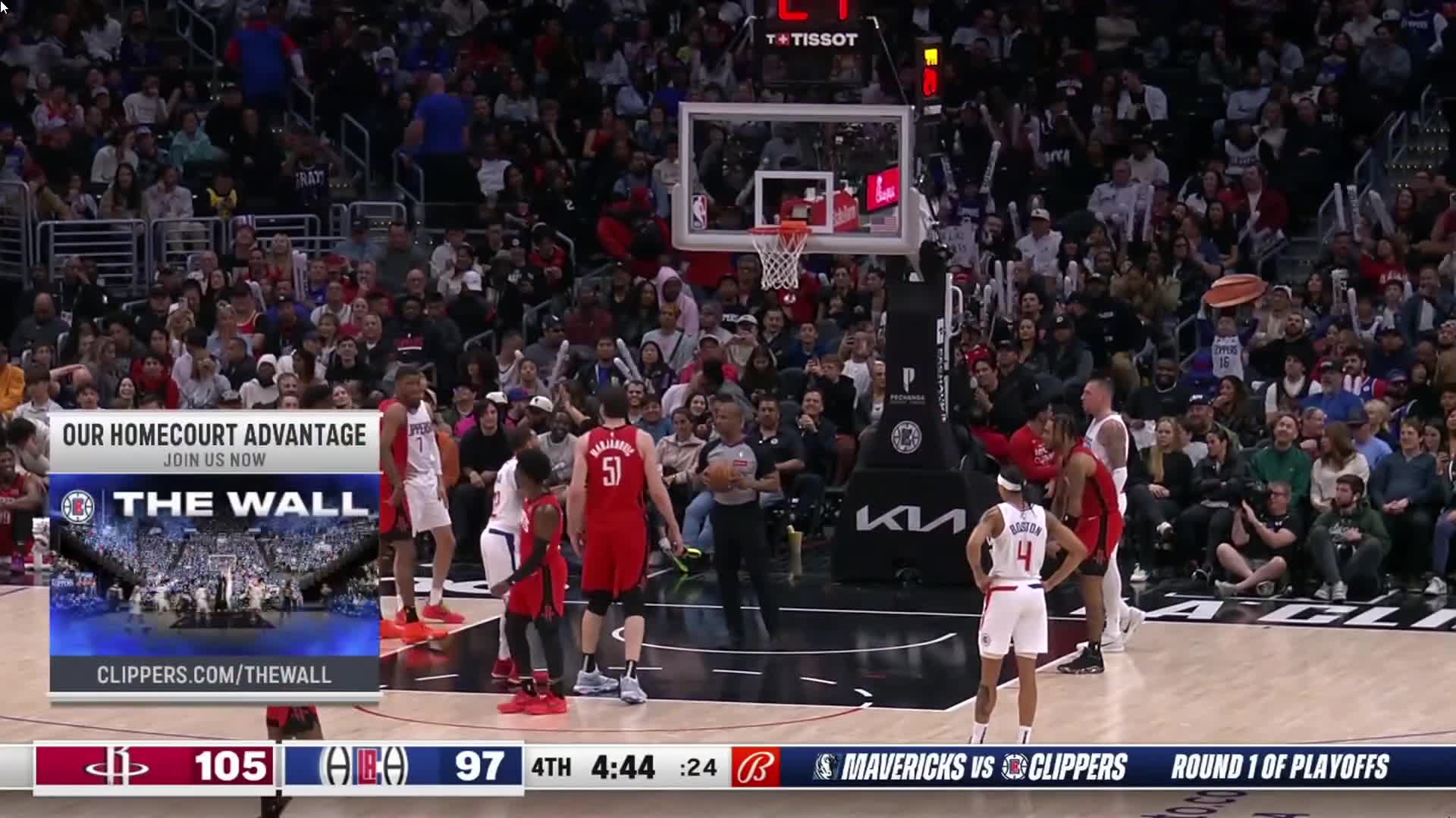 Boban a manqué intentionnellement ses deux lancers-francs pour que les fans de son ancienne équipe puissent avoir du poulet gratuit. Quel homme !