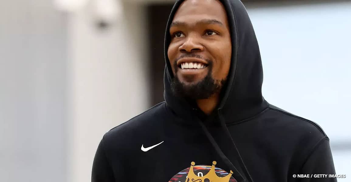 Le propriétaire des Suns ferme lui-même la porte pour KD ! 🔒