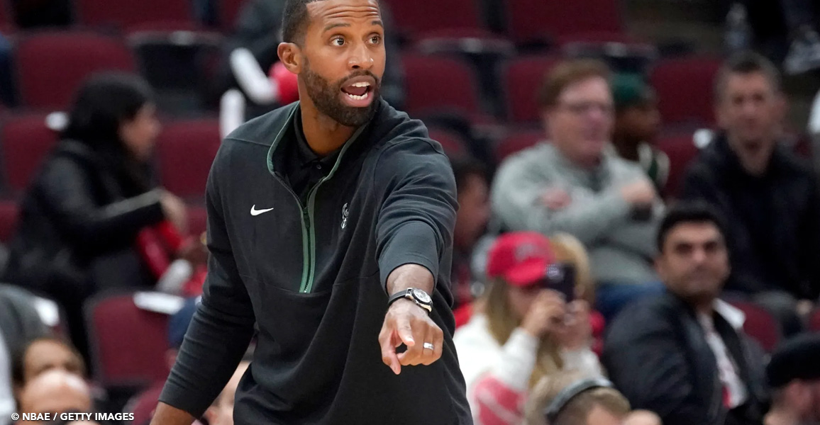 Charles Lee (ex-Celtics) est le nouveau coach des Hornets pour 4 ans